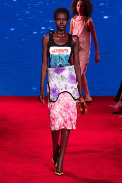 Look 26